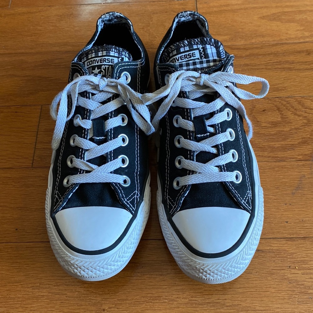 Black Converse Chucks